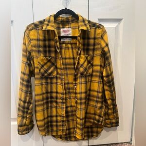 Women’s Yellow flannel